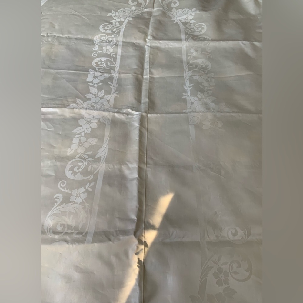 COPY - Vintage 1920’s jacquard polished linen tablecloth NWT